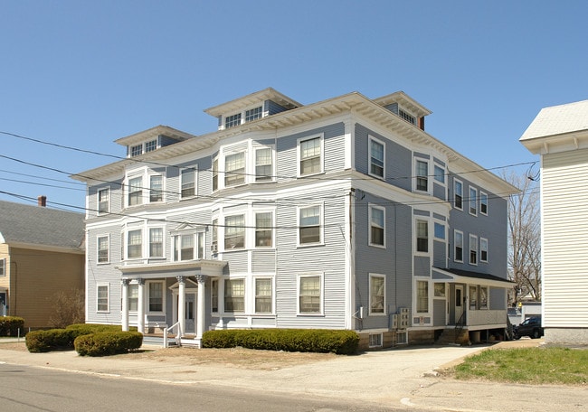 350 Hanover St in Manchester, NH - Building Photo - Building Photo