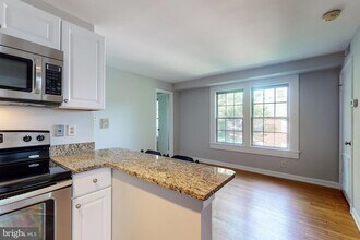 305 E Duncan Ave-Unit -G in Alexandria, VA - Building Photo - Building Photo