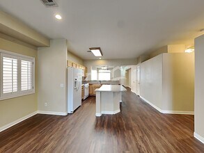 1852 E Pyle Ave in Las Vegas, NV - Building Photo - Building Photo