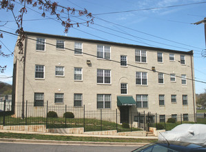 5-29 46th St SE in Washington, DC - Building Photo - Building Photo