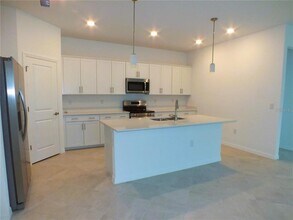 19125 Moscato Ct in Venice, FL - Building Photo - Building Photo