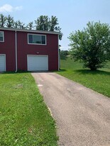 4737 Javelin Dr in Rockford, IL - Building Photo