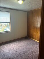 700 Beechurst Ave, Unit 2 in Morgantown, WV - Building Photo