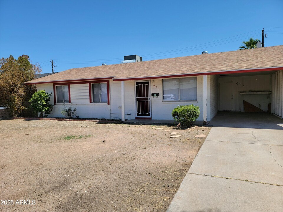 621 E Papago Dr in Tempe, AZ - Building Photo