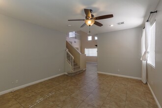 10412 Sunny Ranch Ave in Las Vegas, NV - Building Photo - Building Photo