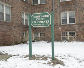 Ridgewood Court Apartments in Minneapolis, MN - Building Photo - Building Photo