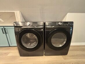 427 Rice Ave in Arcola, TX - Building Photo - Building Photo