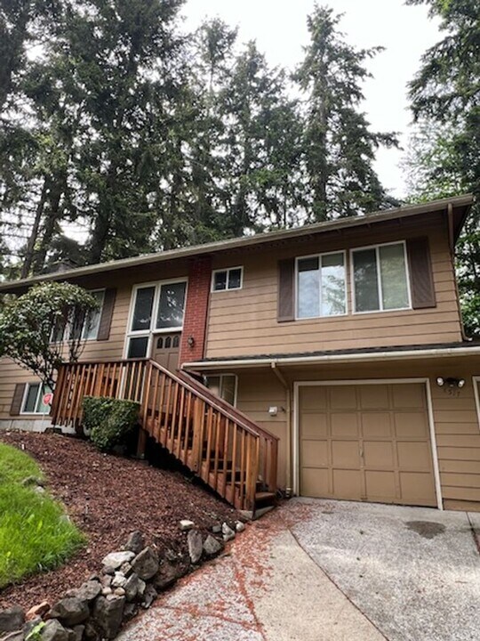 4517 Jean Ct W in University Place, WA - Building Photo