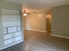 3810 Warpath St in San Antonio, TX - Building Photo - Building Photo