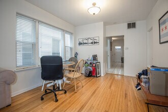 3834 N Hermitage Ave in Chicago, IL - Building Photo - Building Photo