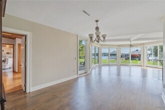 1131 Marlyn Park Dr in Cazenovia, NY - Foto de edificio - Building Photo