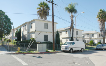 Bonnie Brae Village in Los Angeles, CA - Building Photo - Building Photo