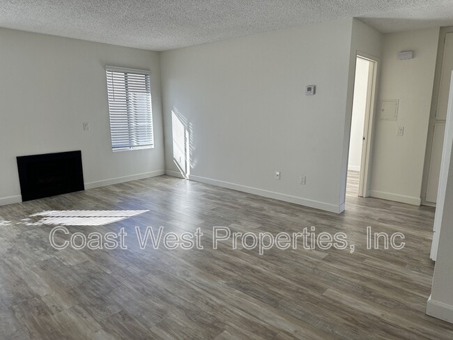 3563 Roosevelt St in Carlsbad, CA - Building Photo - Building Photo