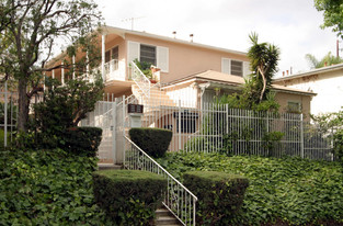 5462-5472 Alvern Cor Apartamentos