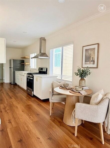 1316 N Hollywood Way in Burbank, CA - Foto de edificio - Building Photo