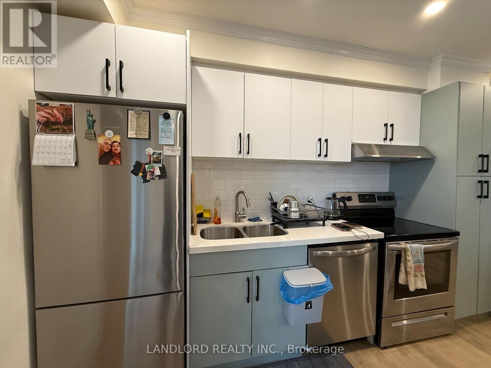 107 Nairn Ave in Toronto, ON - Building Photo