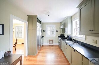 482 Highland Ave in Athens, GA - Building Photo - Building Photo