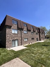 Park Ridge Apartments in St. Cloud, MN - Foto de edificio - Building Photo