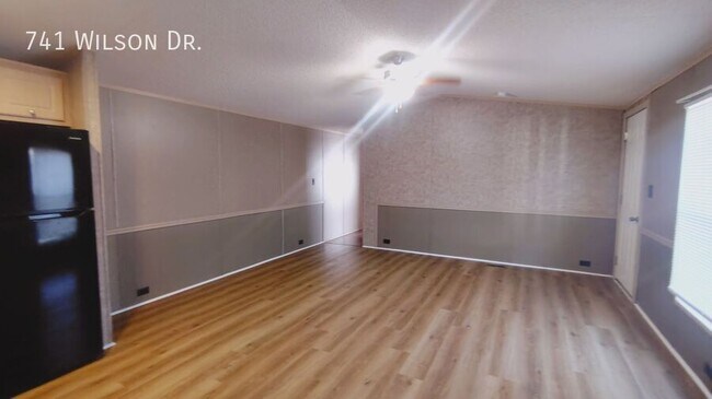 741 Wilson Dr in Towanda, KS - Building Photo - Building Photo