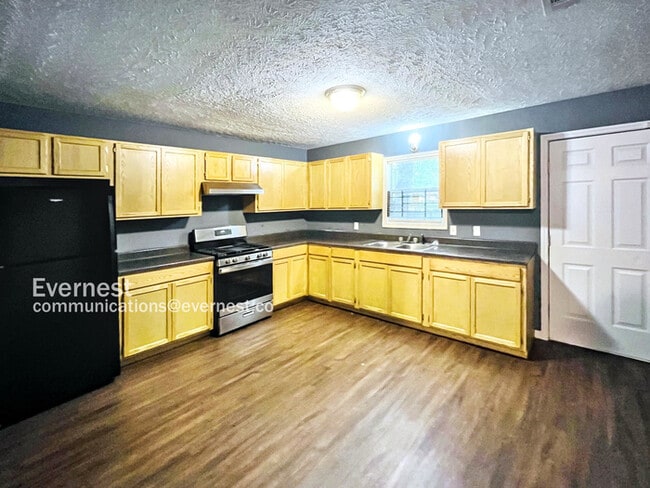 302 Alexander St in Jackson, MS - Building Photo - Building Photo