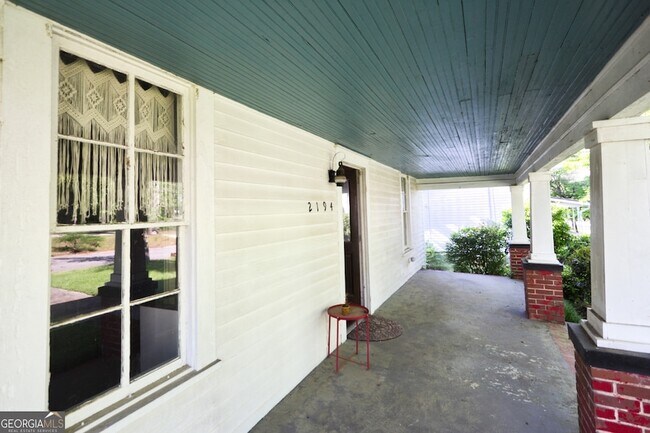 2194 Brown St SW in Covington, GA - Foto de edificio - Building Photo
