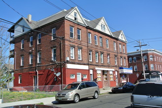 709 Hallett St in Bridgeport, CT - Building Photo - Other