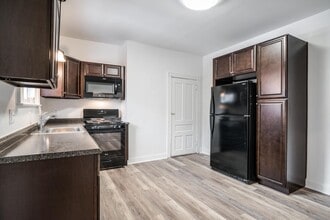 120 N Mathilda St in Pittsburgh, PA - Building Photo - Building Photo