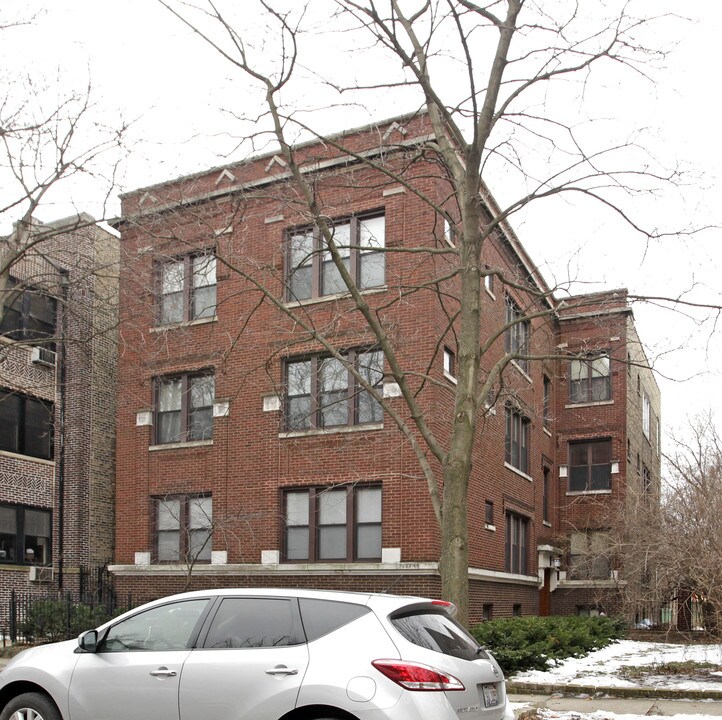 1447-1449 W Rosemont Ave in Chicago, IL - Building Photo