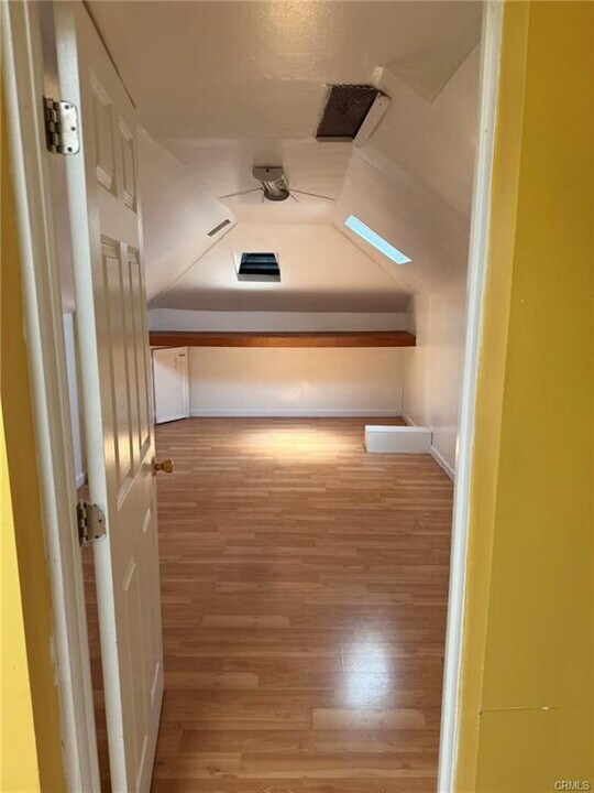 5903 Terrace Dr in Los Angeles, CA - Building Photo