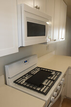 426 Orange Blossom in Irvine, CA - Building Photo - Building Photo