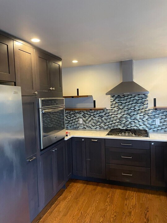 3918 S Ave in Anacortes, WA - Building Photo