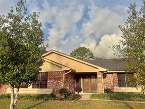 2934 Field Line Dr in Sugar Land, TX - Building Photo - Building Photo