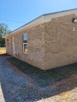 16185 MS-603 in Kiln, MS - Building Photo