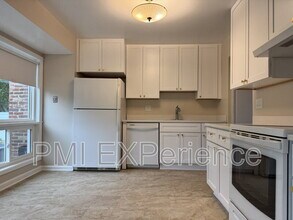 6108 Lone Oak Dr in Bethesda, MD - Building Photo - Building Photo