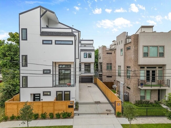 property at 3405 Hutchins St