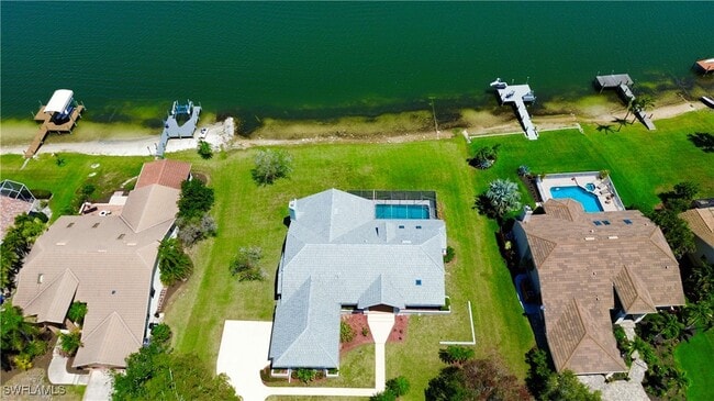 property at 5350 Harborage Dr