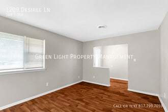 1209 Desiree Ln in Hurst, TX - Building Photo - Building Photo