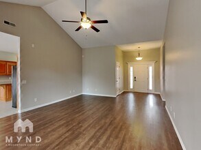 214 Blake Dr in Centerton, AR - Building Photo - Building Photo