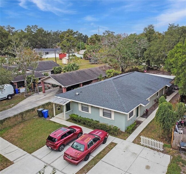 1438 Lake Bonny Dr W in Lakeland, FL - Building Photo - Building Photo