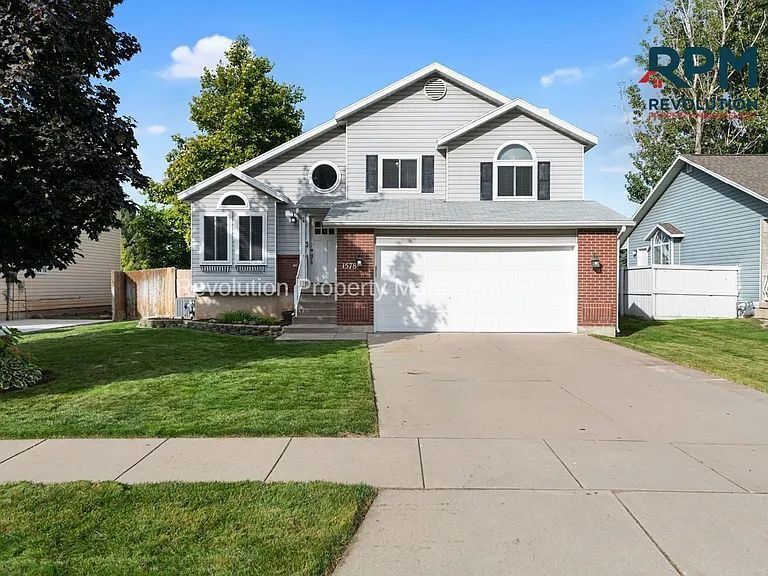 1578 S 300 E in Kaysville, UT - Building Photo