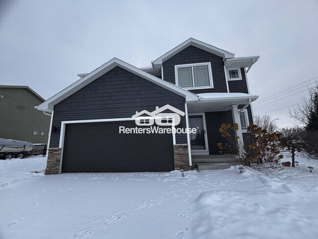 20 NE Badger Ln in Waukee, IA - Building Photo - Building Photo