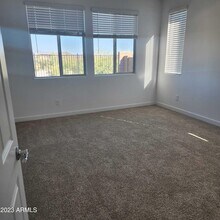17852 W Thistle Landing Dr, Unit K-3 Greenbriar Court in Goodyear, AZ - Building Photo - Building Photo