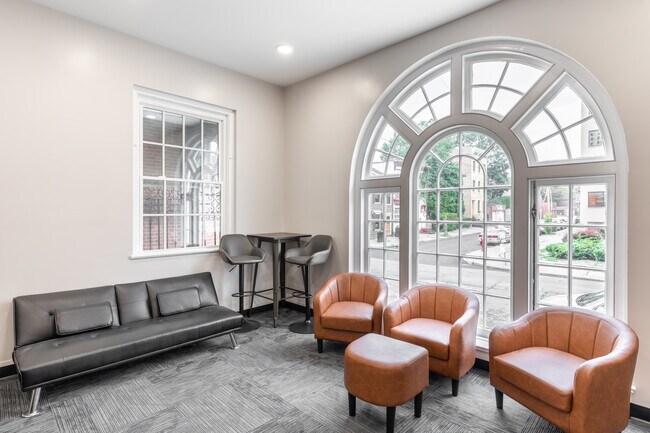 Washington Ave Lofts in Albany, NY - Building Photo - Lobby