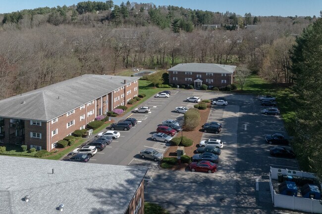 Northboro Manor in Northborough, MA - Building Photo - Building Photo