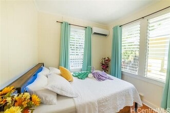 303 Wai Nani Way in Honolulu, HI - Building Photo - Building Photo