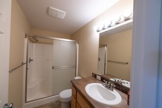 622 SE 14th Ave in Battle Ground, WA - Building Photo - Building Photo