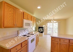 3611 Eagle Creek Dr in Shelby Township, MI - Building Photo - Building Photo