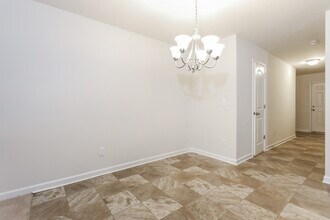 1300 Forsythia Wy in Mcdonough, GA - Building Photo - Building Photo