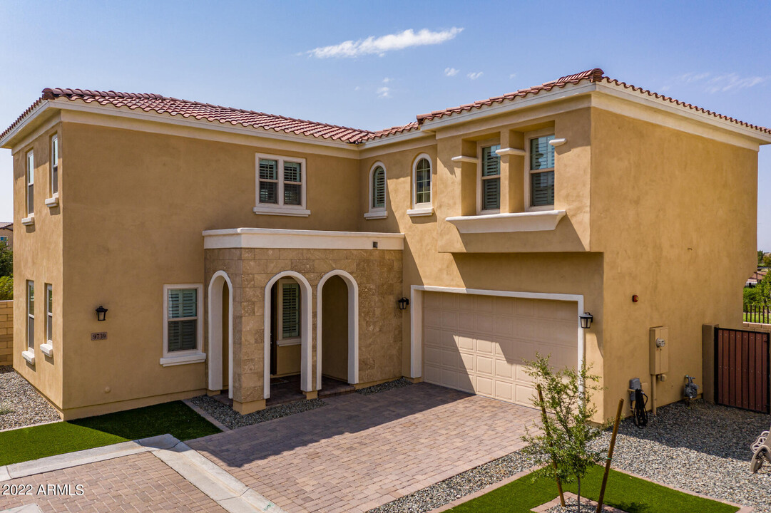 9739 E Kinetic Dr in Mesa, AZ - Building Photo