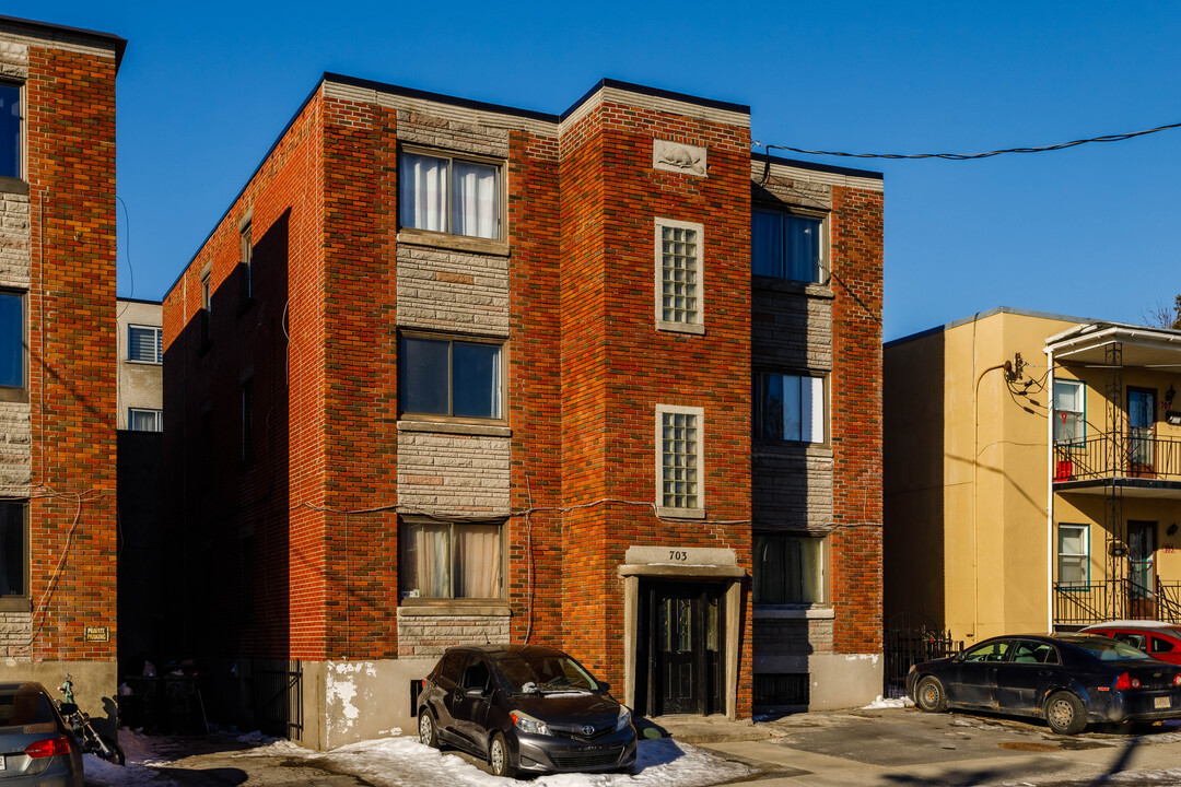 703 25E Av in Lachine, QC - Building Photo